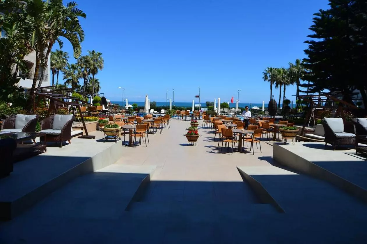 FAMERESIDENCE_SHABAVIZ (17).jpg